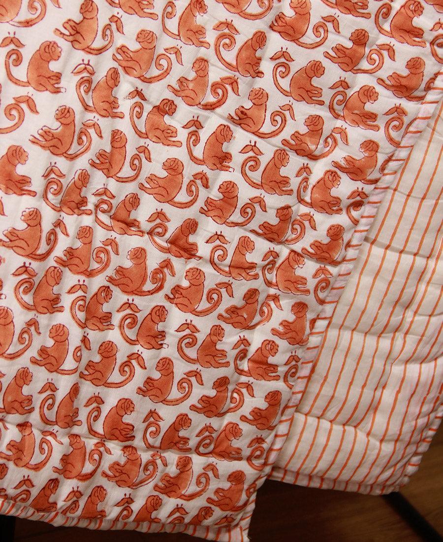 Naarangi Bandar Seamless Orange Baby Quilt - Moriyo Decor