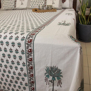 Hara Gulistaan Bedsheet with 2 Pillow Cover Set - 220TC - Moriyo Decor