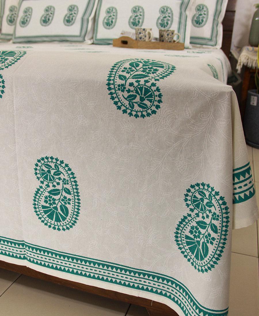 Jungle green Paisley Bedsheet with 2 Pillow Cover Set - 220TC - Moriyo Decor