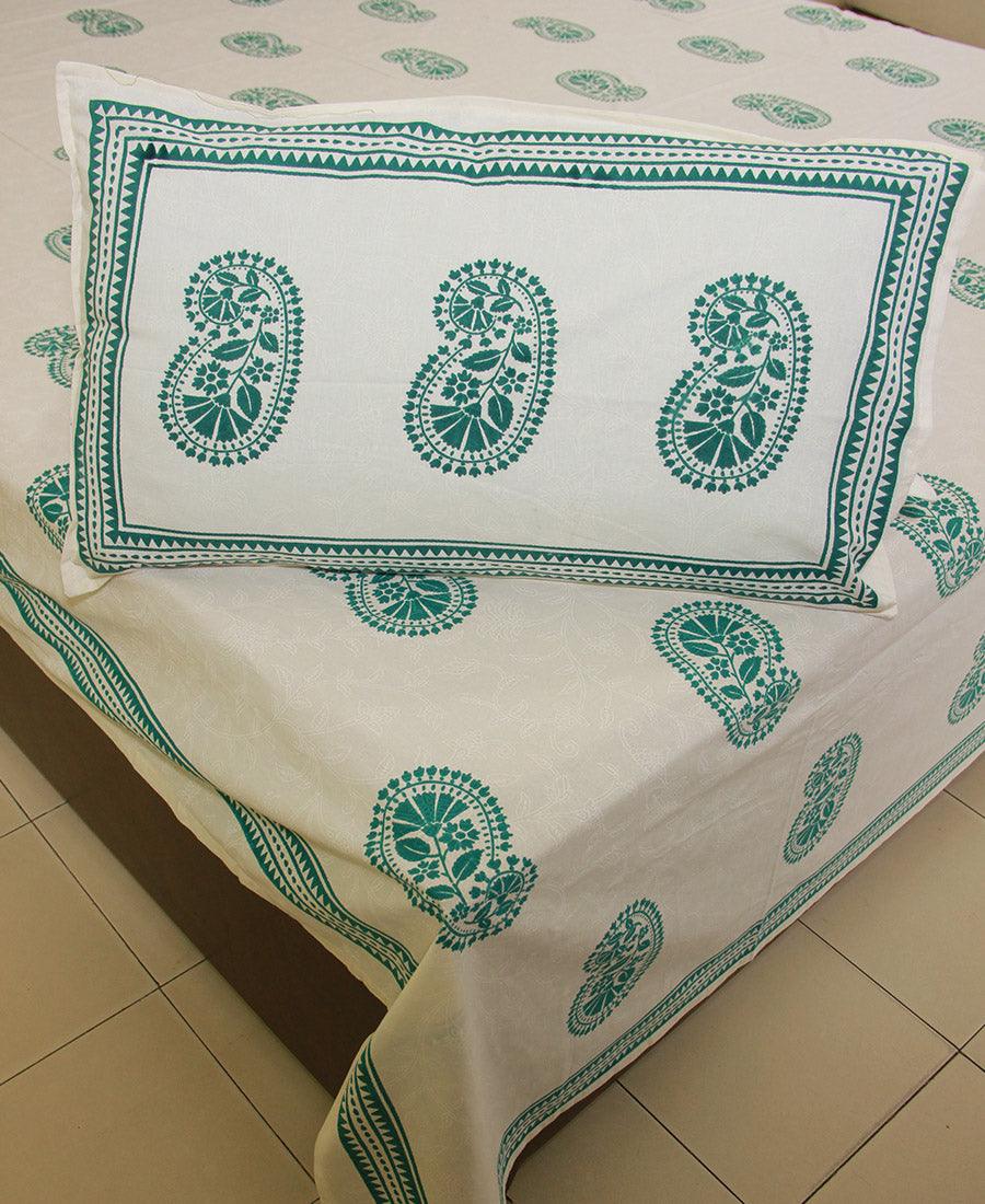 Jungle green Paisley Bedsheet with 2 Pillow Cover Set - 220TC - Moriyo Decor