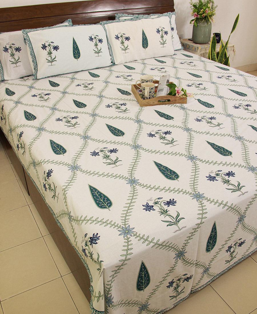 Neela Rajnigandha Bedsheet with 2 Pillow Cover Set - 280TC - Moriyo Decor