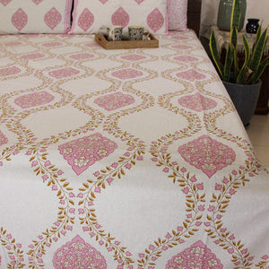 Gulaabi Kusum Bedsheet with 2 Pillow Cover Set - 220TC - Moriyo Decor