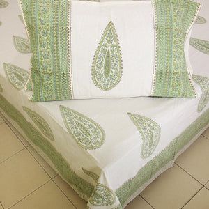 Hari Pankhudi Bedsheet with 2 Pillow Cover Sets - 280TC - Moriyo Decor