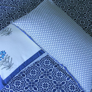 Geometric Blue Bedsheet with 2 Pillow Cover Set - 220TC - Moriyo Decor