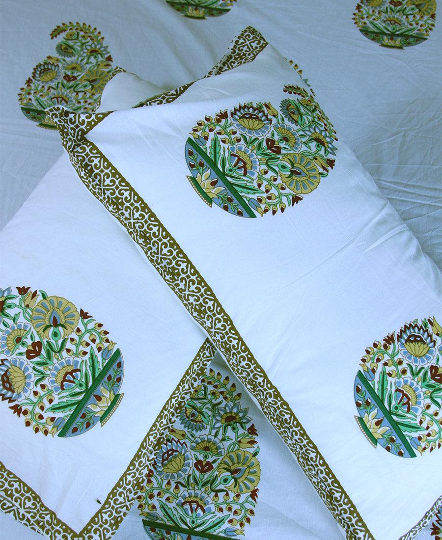 Paisley on Yellow Bedsheet with 2 Pillow Cover Set - 280TC - Moriyo Decor