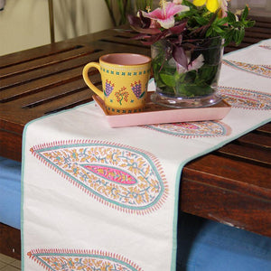 Rangeen Pankhudi Table Runner - Moriyo Decor